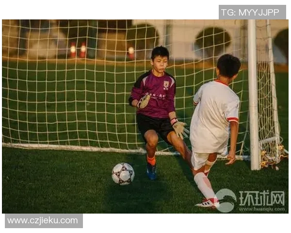 足球球星传球技巧训练：精细动作与团队默契的完美结合